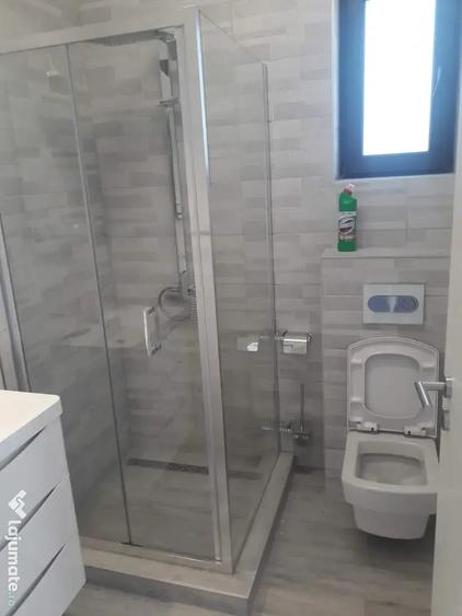 Casă cu 7 camere în Central