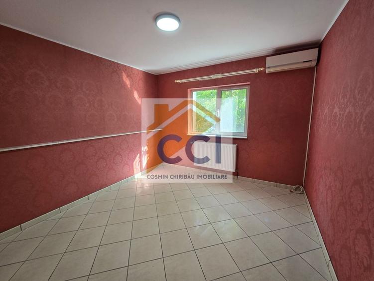 Apartament cu 4 camere decomandat în Central