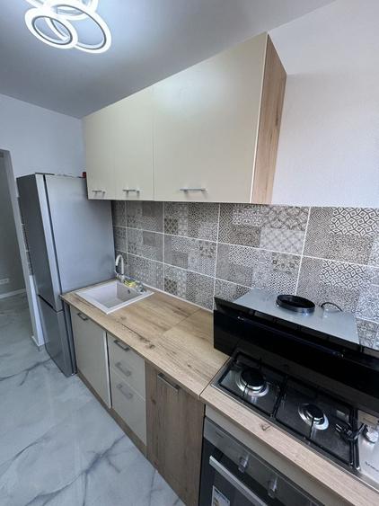 Apartament cu 2 camere decomandat în Complex Studențesc