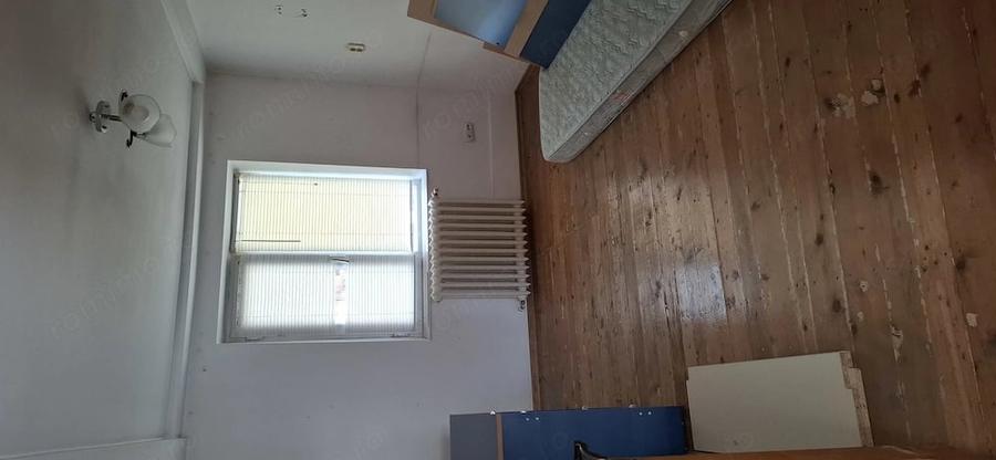 Casă cu 5 camere cu Teren 191 Mp în Central