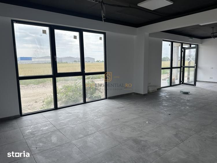 Spațiu comercial, de 819 mp, în Central
