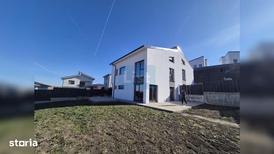 Casă cu 4 camere cu Teren 409 Mp în Apahida