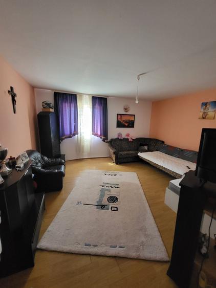 Apartament cu 2 camere în Sânandrei