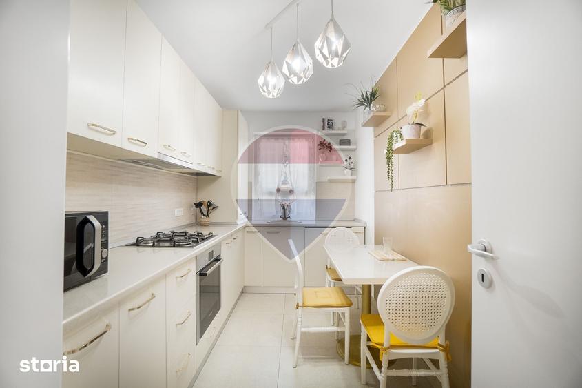 Apartament cu 2 camere decomandat în Tractorul