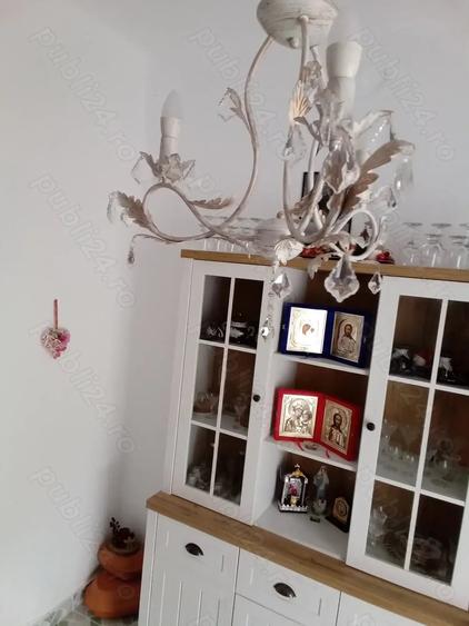 Casă cu 3 camere în Gârliște