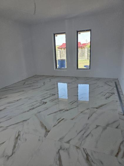 Casă cu Teren 500 Mp în Muntenii de Jos