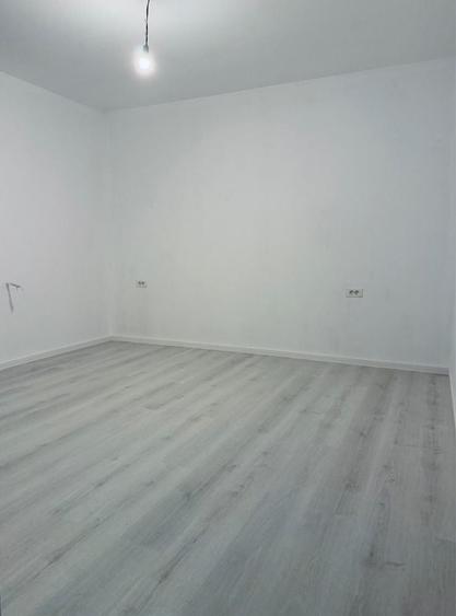Casă cu 3 camere în Dumitrana