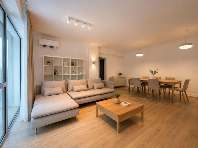 Apartament cu 4 camere în P-ța Universității