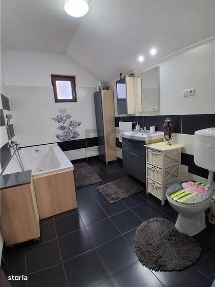 Casă cu 4 camere cu Teren 1073 Mp în Cordău