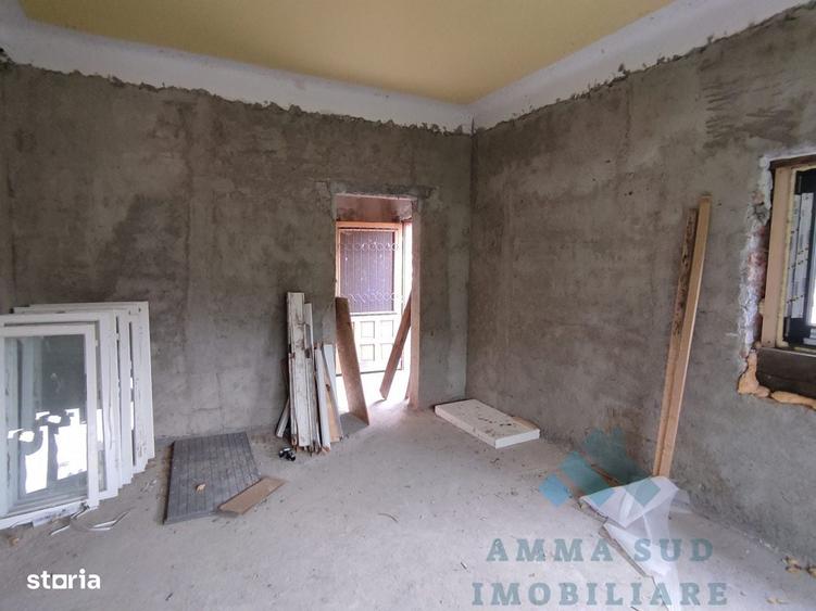 Casă cu 4 camere cu Teren 700 Mp în Furnica