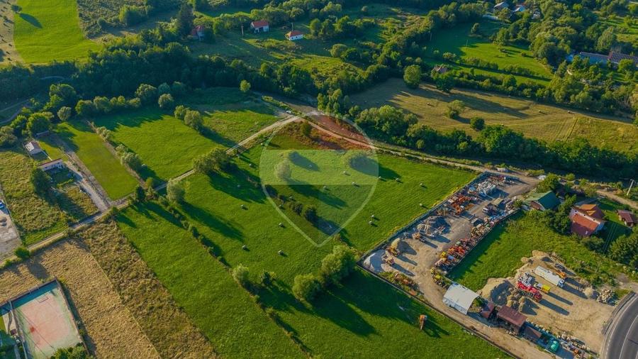 Teren Construcții intravilan de 7660 mp, în Bran
