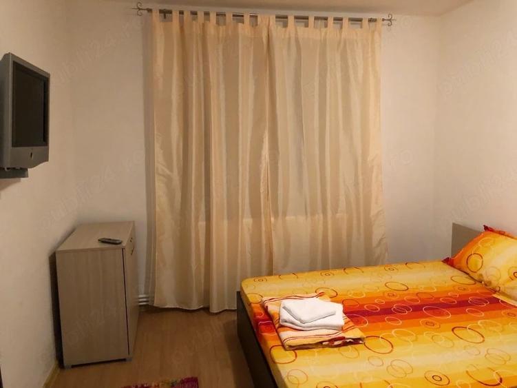 Apartament cu 4 camere semidecomandat, mobilat în Tomis Nord