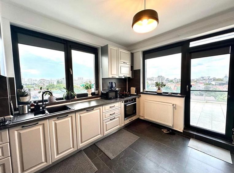 Apartament cu 3 camere în Iancului