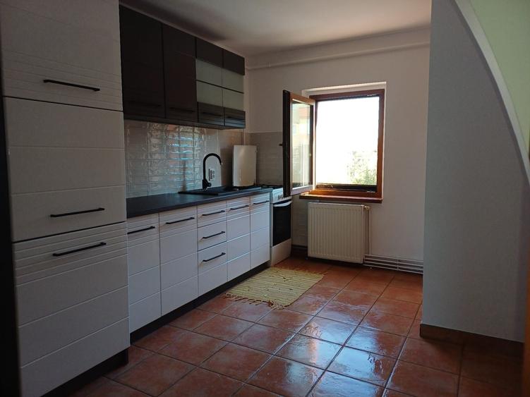 Apartament cu 2 camere nedecomandat în Central