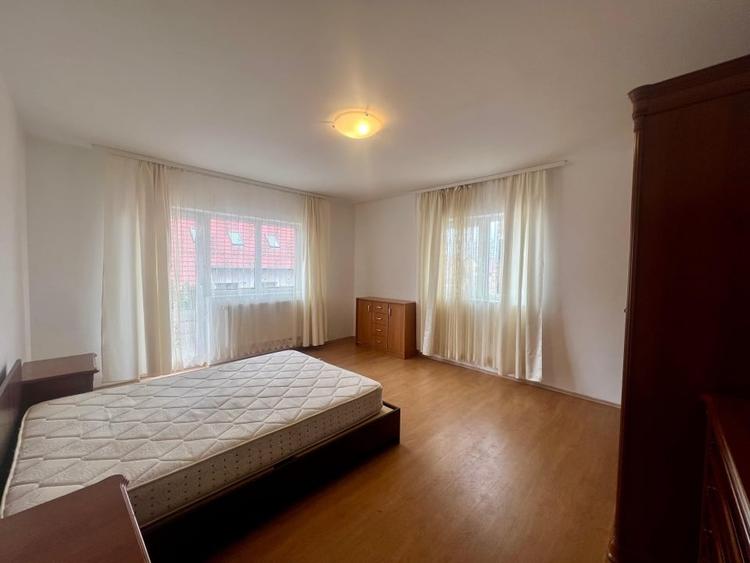 Apartament cu 2 camere decomandat, mobilat în Zorilor