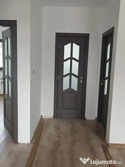Casă cu 3 camere cu Teren 350 Mp în Cătămărești
