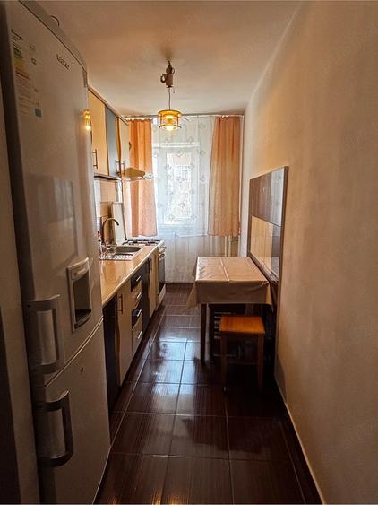 Apartament cu 2 camere decomandat în Ostroveni