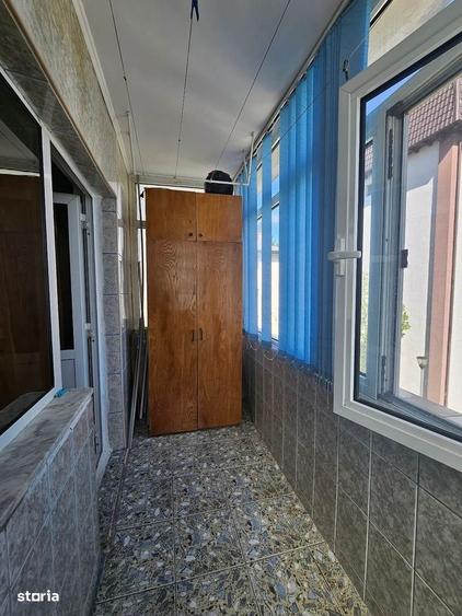 Apartament cu 2 camere decomandat în Teilor