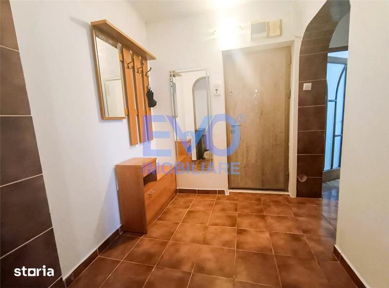 Apartament cu 3 camere decomandat în Gară