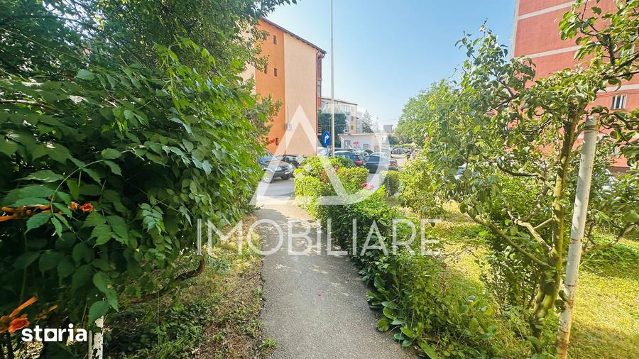 De vanzare, apartament cu 3 camere ?i terasa proprie, zona centrala. - 9