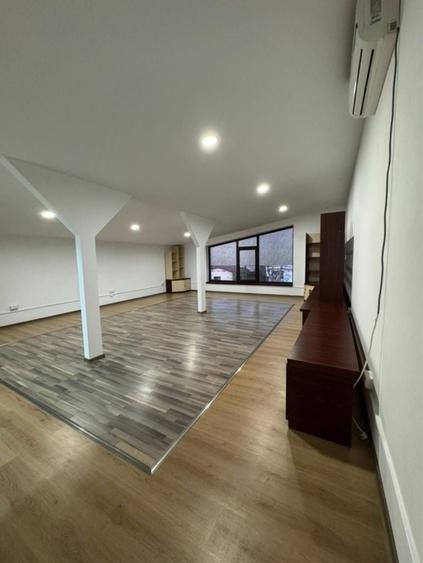 Spațiu comercial, de 137 mp, în Clinceni