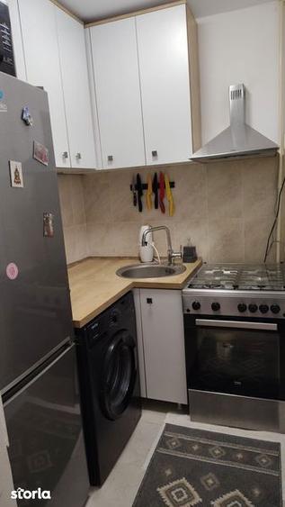 Apartament cu 3 camere în Micro 14