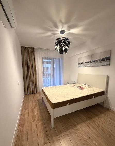 Apartament cu 3 camere semidecomandat, mobilat în Floreasca