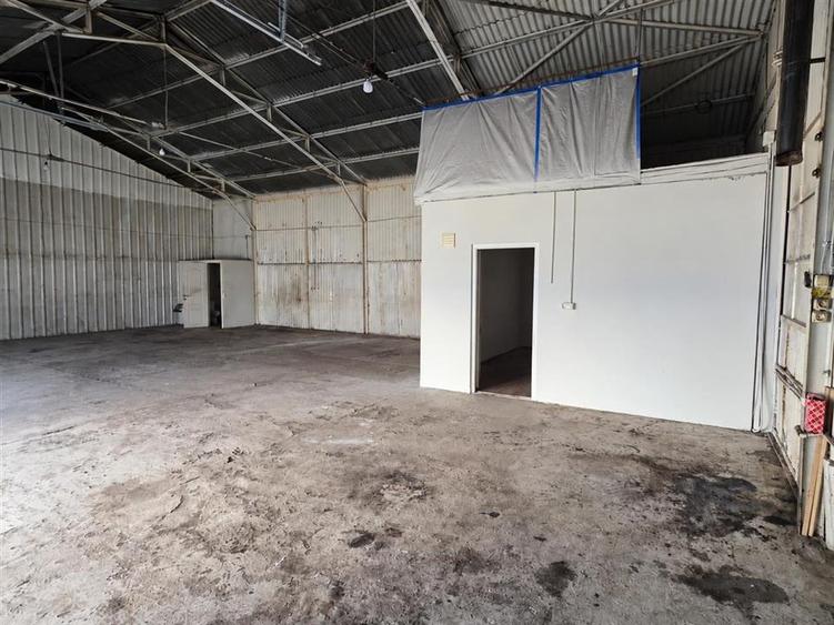 Spațiu industrial, de 150 mp, în Lazaret