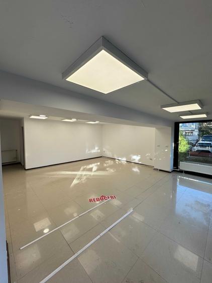 Spațiu comercial, de 90 mp, în Central