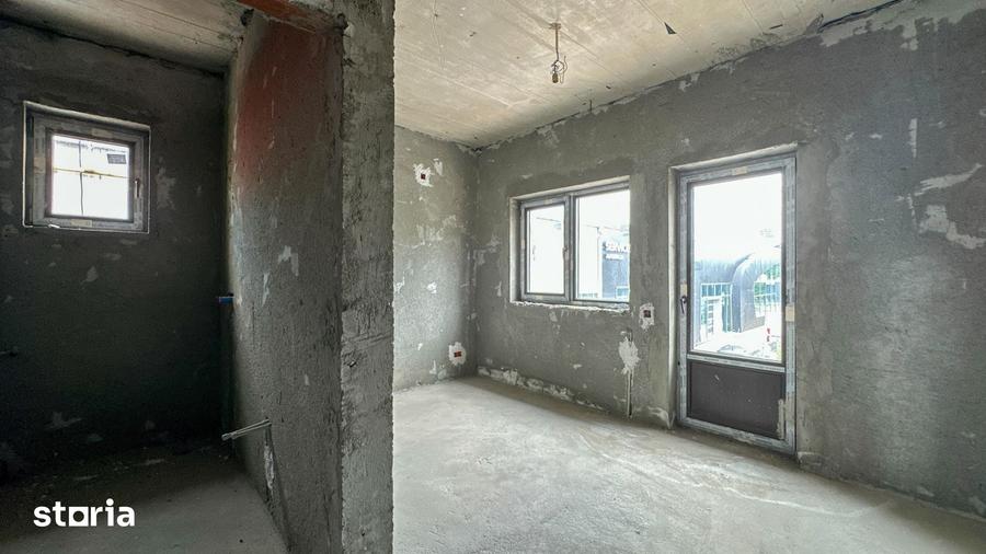 Casă cu 7 camere cu Teren 227 Mp în Colentina