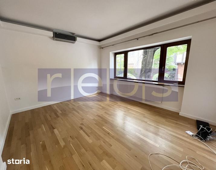 Apartament cu 3 camere în Primăverii