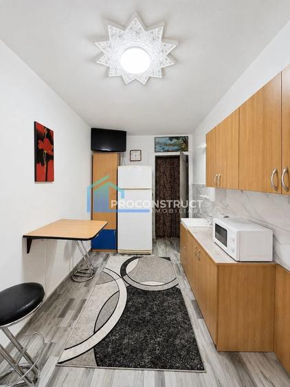 Apartament cu 3 camere decomandat în Dâmbovița