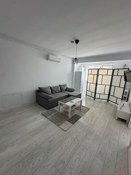 Apartament cu 2 camere semidecomandat în Frumoasa