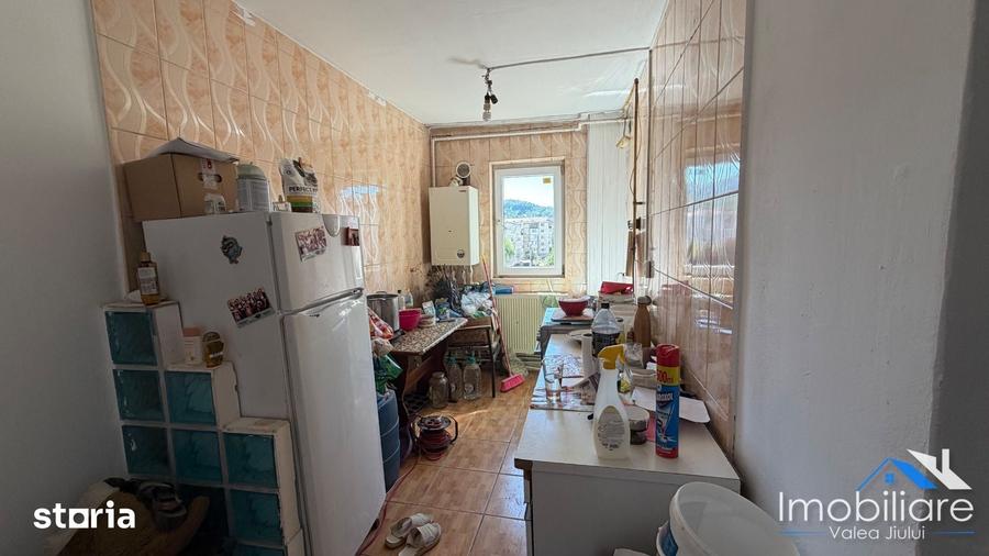 Apartament 3 camere de vanzare Str. Aviatorilor | Petro?ani - 4