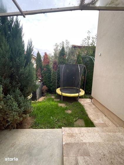 Casă cu 5 camere cu Teren 207 Mp în Florești