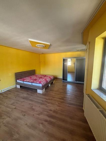 Casă cu 4 camere cu Teren 700 Mp în Ferentari