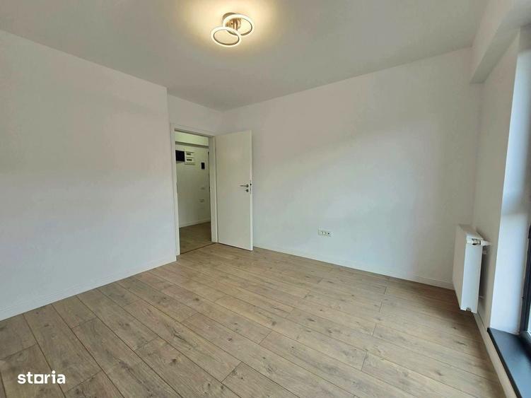 Apartament cu 4 camere decomandat în Dobroești