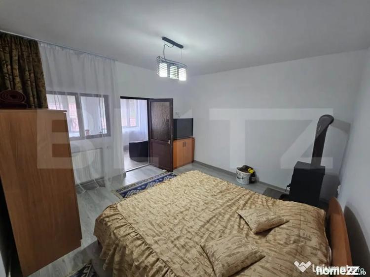 Casă cu 6 camere cu Teren 1565 Mp în Popești
