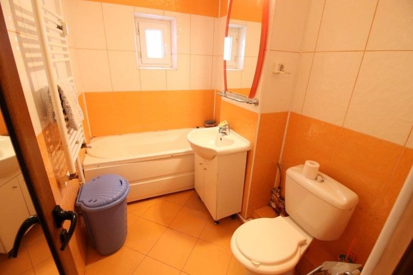 Apartament cu 2 camere decomandat în Micro 39