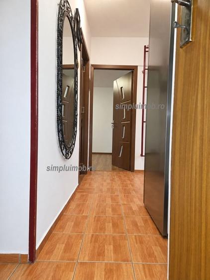Apartament cu 3 camere decomandat în Brâncoveanu