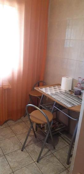 Apartament cu 2 camere decomandat în Albești