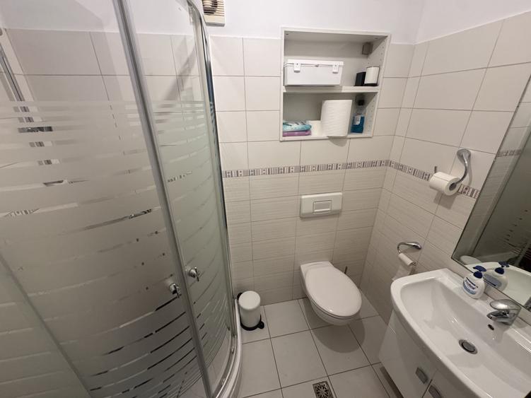 Duplex cu 5 camere cu Canalizare în Băneasa