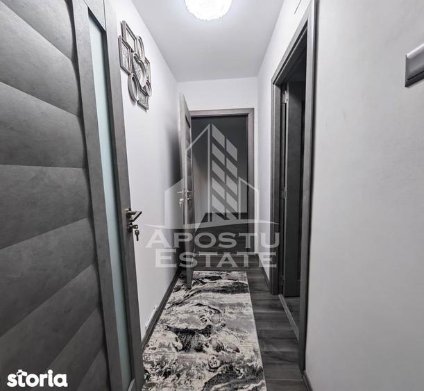 Apartament cu 3 camere semidecomandat în Dacia