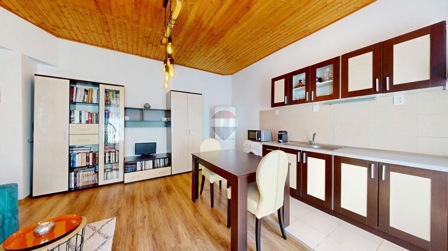 Apartament cu 2 camere decomandat în Brașovul Vechi