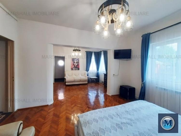 Casă cu 3 camere cu Canalizare în Traian
