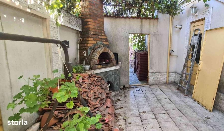 Casă cu 4 camere cu Teren 410 Mp în Anda