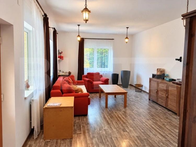 Casă cu Teren 1600 Mp în Cornești (Crăciunești)