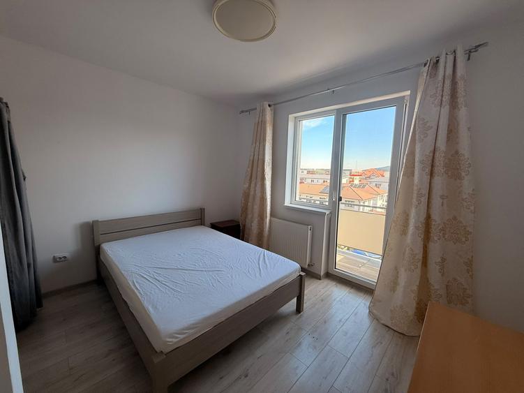 Apartament cu 2 camere semidecomandat în Florești