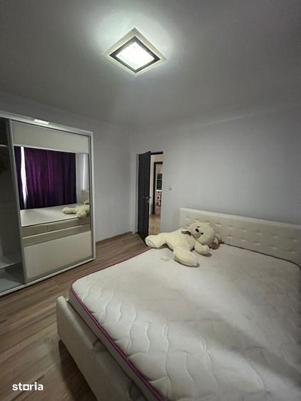 Casă cu 3 camere decomandat cu Teren 350 Mp în Podu Roș