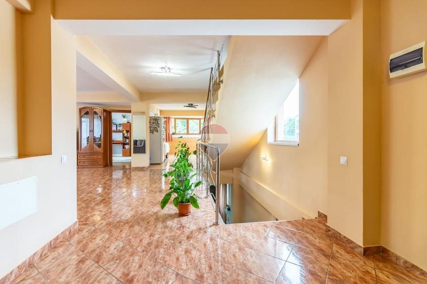 Spațiu comercial, de 461 mp, în Militari